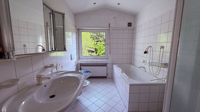 Einfamilienhaus Erftstadt Bliesheim - 7 Zimmer, 185 m&sup2;, 590.000&euro; | Angebot:26161078