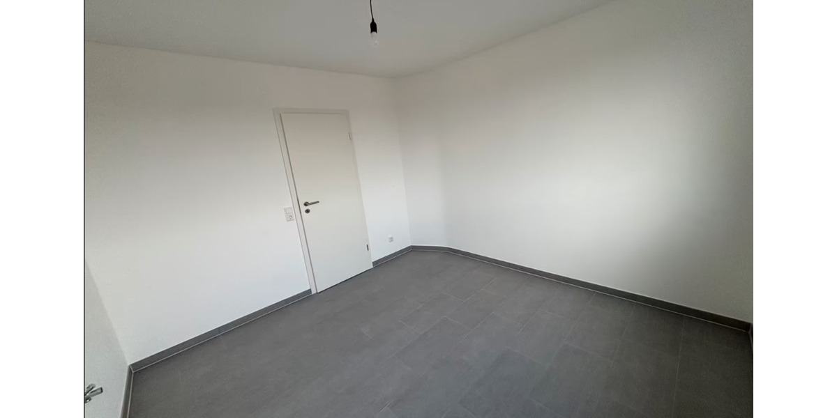 Dachgeschoßwohnung Düsseldorf Stadtbezirk 8 - 2 Zimmer, 67 m&sup2;, 995&euro; | Angebot:25591819