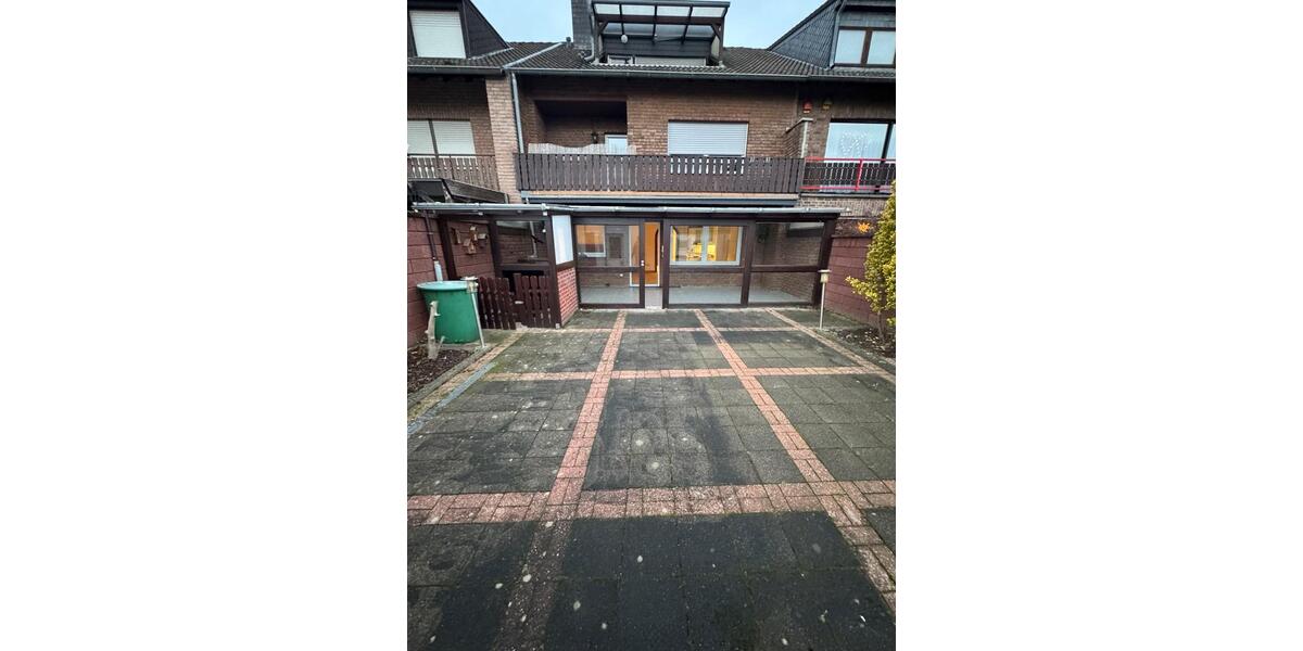 4-Zimmer-Wohnung mit Terrasse & Garage in Bergheim-Zieverich 4 zimmer