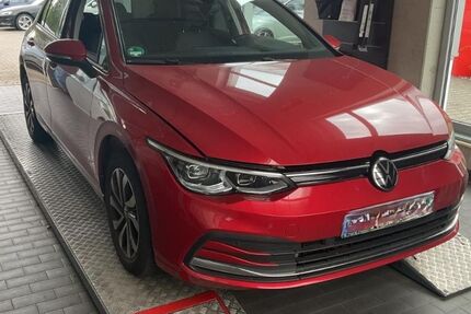 VW Golf 31.197 km 18.450 &euro; Hilden 40721