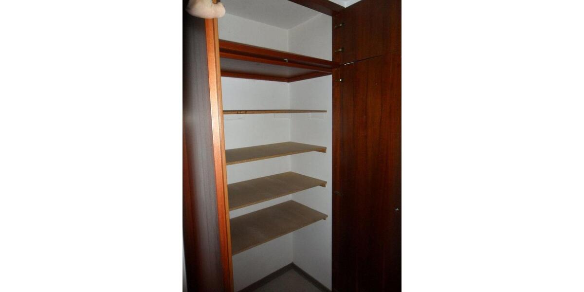 Etagenwohnung Bergisch Gladbach Alt-Frankenforst - 2 Zimmer, 63 m&sup2;, 129.000&euro; | Angebot:26083374