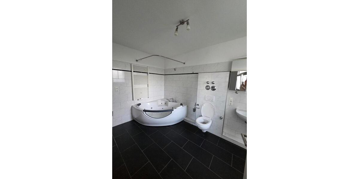 Loft - Studio - Atelier Frechen - 5 Zimmer, 170 m&sup2;, 2.700&euro; | Angebot:26381666