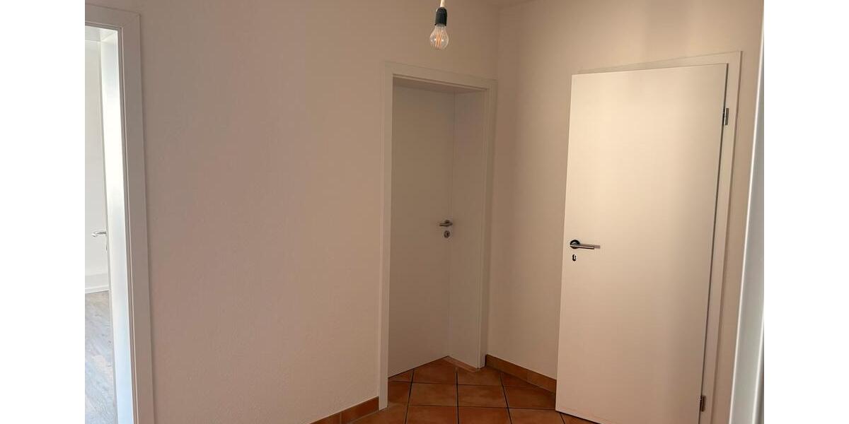 Etagenwohnung Leverkusen Schlebusch - 2 Zimmer, 65 m&sup2;, 950&euro; | Angebot:26320456