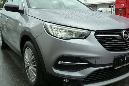 Opel Grandland X Innovation 1.5 D Automatik Navi LED 171.000 km 12.900 € Ratingen 40885