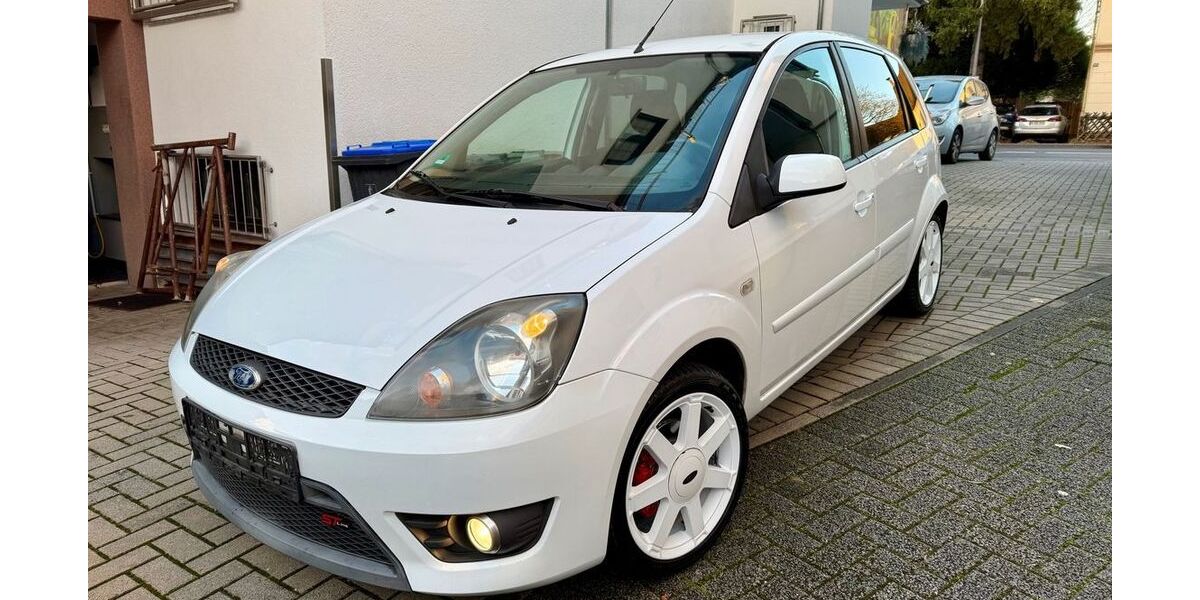 Ford Fiesta 155.000 km 3.950 € Bergisch Gladbach 51469