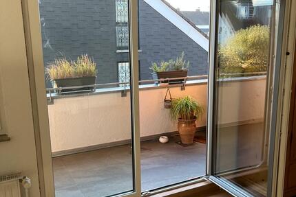 Schöne DG Wohnung in Bergisch Gladbach 2 zimmer