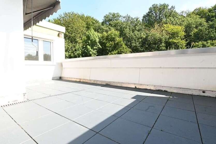 Wohnung zum Kaufen in Leverkusen 229.000 € 124.48 m²