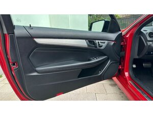Mercedes-Benz C 250 C Coupe C 250 CGI BlueEfficiency 166.900 km 11.390 &euro; Troisdorf 53844