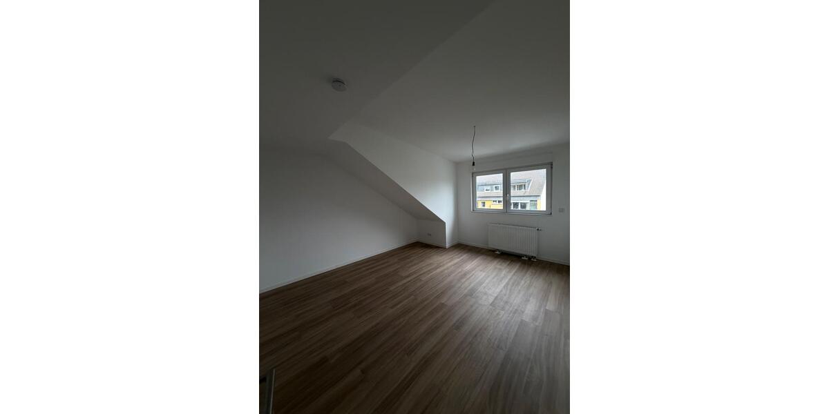 Kernsanierte 2 Zimmer Wohnung + EBK in Heimersdorf zu vermieten! 2 zimmer
