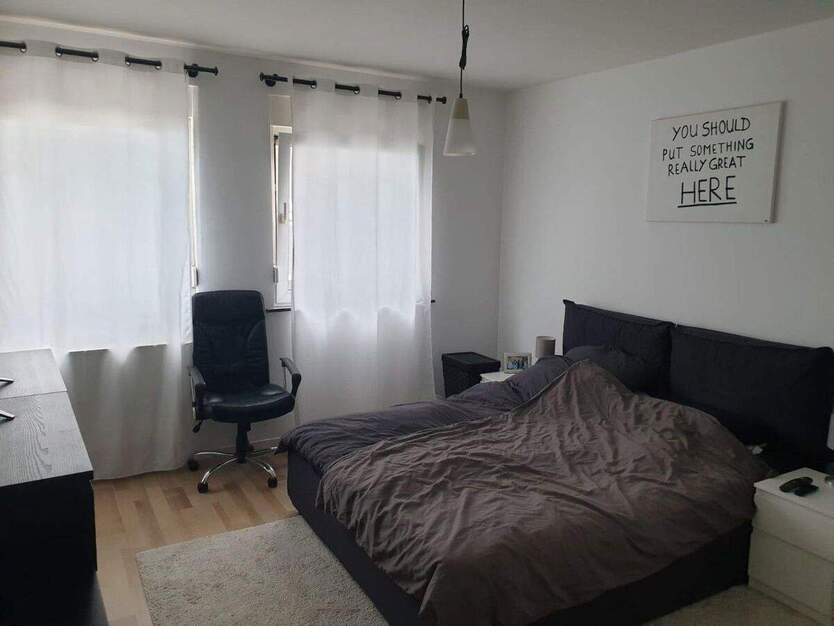 Wunderschöne 2 - Zimmer + Balkon ins Grüne, 4 Minuten vom Barbarossaplatz 2 zimmer