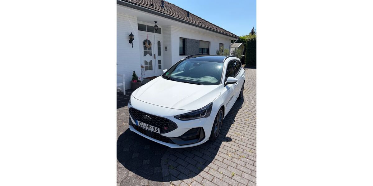 Ford Focus 21.165 km 33.999 &euro; Dormagen 41542
