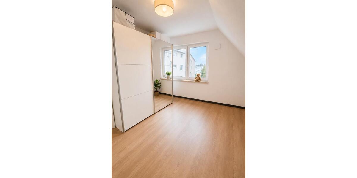Einfamilienhaus Solingen Mitte - 5 Zimmer, 128 m&sup2;, 599.000&euro; | Angebot:27137110