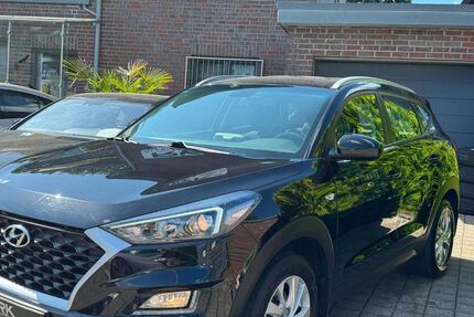 Hyundai TUCSON 164.000 km 13.999 &euro; Solingen 42651