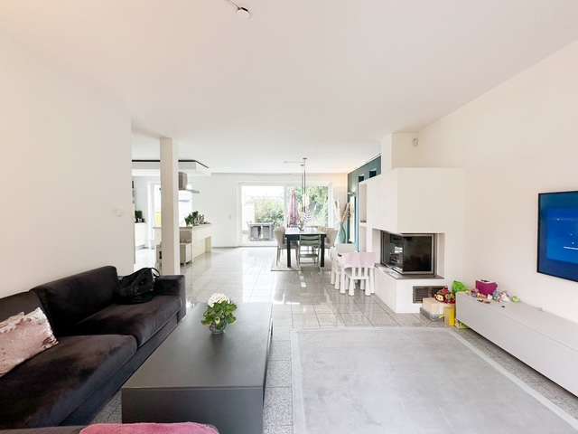 Haus zum Mieten in Leichlingen 2.300 € 160 m² 5 zimmer