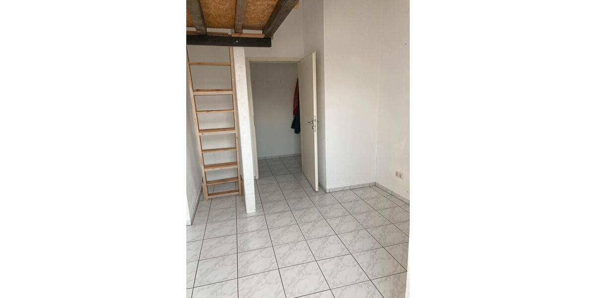Dachgeschoßwohnung Köln Innenstadt - 2 Zimmer, 62 m&sup2;, 950&euro; | Angebot:25567761