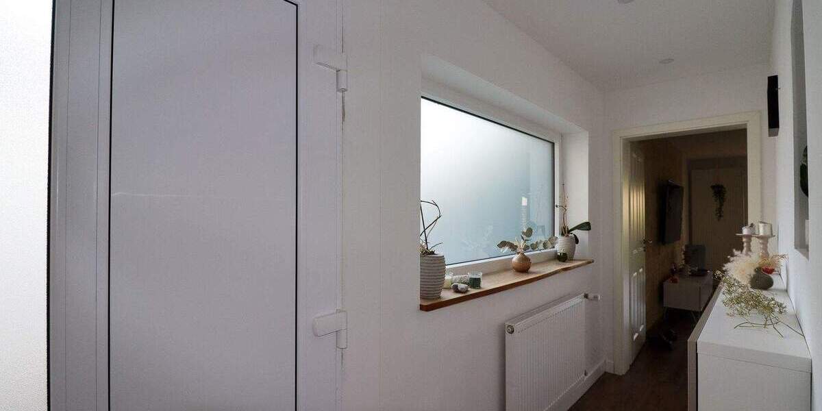 Doppelhaushälfte Grevenbroich Stadtmitte - 4 Zimmer, 104 m&sup2;, 350.000&euro; | Angebot:24739890