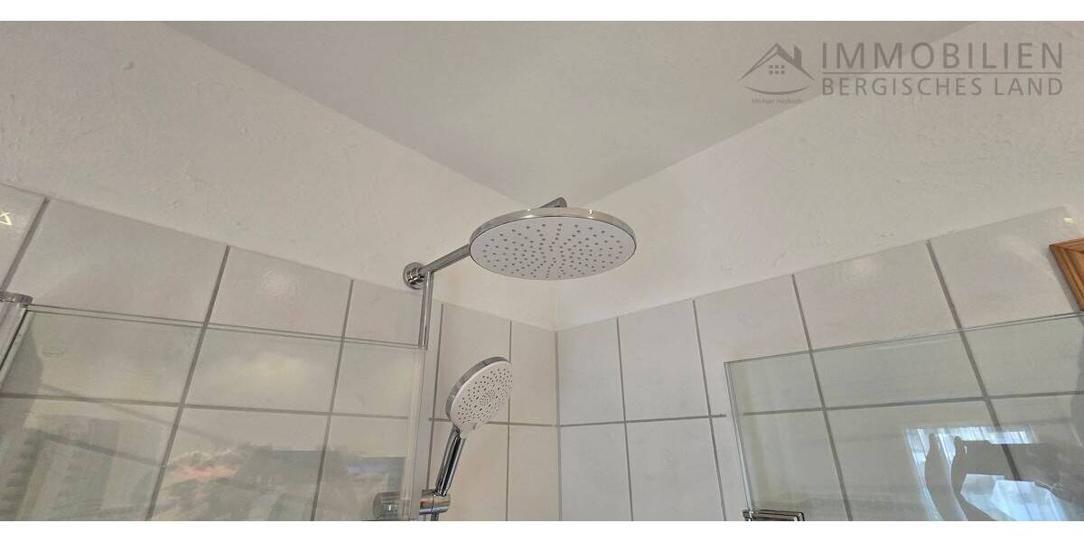 Reihenendhaus Hückeswagen Innenstadt - 4 Zimmer, 110 m&sup2;, 325.000&euro; | Angebot:21321687