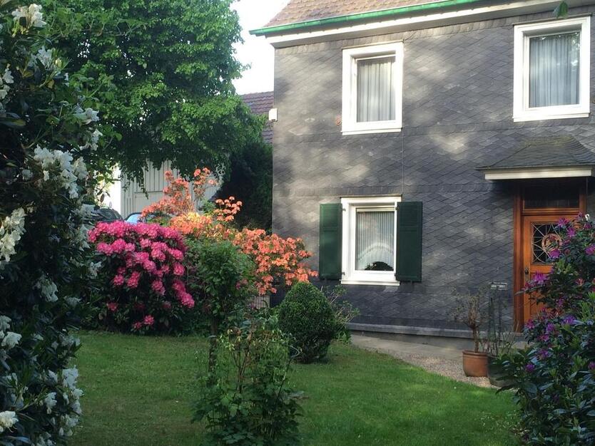 Wohnhaus mit landwirtschaftlichen Nebengebäuden zimmer