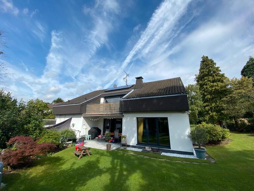 Modernes Traumhaus in zentraler Lage (Mietdauer 2-3 Jahre)