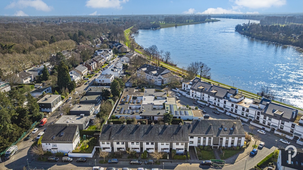 Charmantes Split-Level-Reihenendhaus in unmittelbarer Rheinnähe im Herzen von Düsseldorf-Benrath - Reihenendhaus Düsseldorf Stadtbezirk 9 | Angebot:27007603