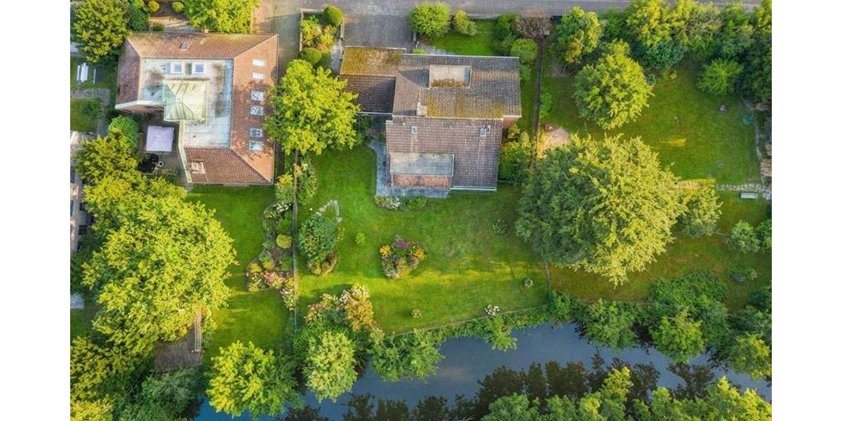 großzügiges, freistehendes Einfamilienhaus mit schönem Garten und Erftblick 6 zimmer
