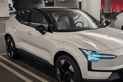 Volvo EX30 8.500 km 36.500 &euro; Köln 50677