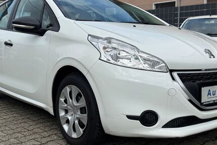 Peugeot 208 117.989 km 4.700 &euro; Köln 50858