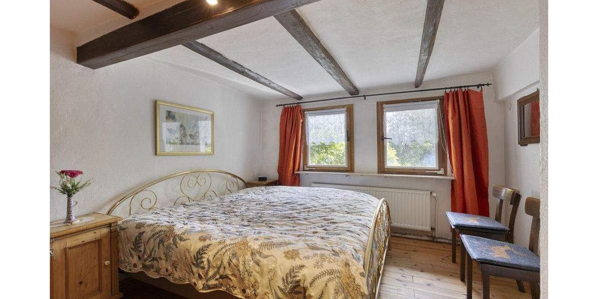 Bergisches Fachwerkhaus mit kleinen Schönheitsfehlern sucht neue Eigentümer - Einfamilienhaus Leverkusen Bergisch Neukirchen | Angebot:25319174