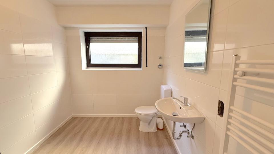 Dein perfektes Starter-Home: Super renovierte Souterrainwohnung in Erftstadt-Dirmerzheim 2 zimmer