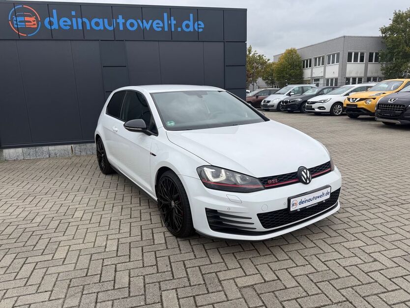 VW Golf 157.000 km 13.900 € Dormagen 41540