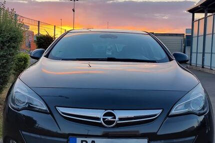 Opel Astra 147.000 km 5.750 € Düsseldorf 40229