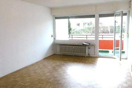 EXKLUSIV ERDGESCHOSS 3-ZIMMER KFF WANNENBAD G-WC PARKETT BALKON TIEFGARAGE IN HOLZHEIM VERMIETET 3 zimmer