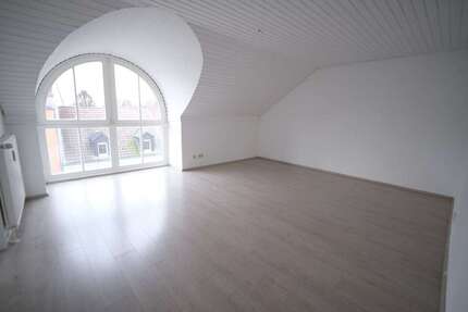 Wohnung Solingen Ohligs-Mitte - 6 Zimmer, 128 m&sup2;, 1.350&euro; | Angebot:27142934