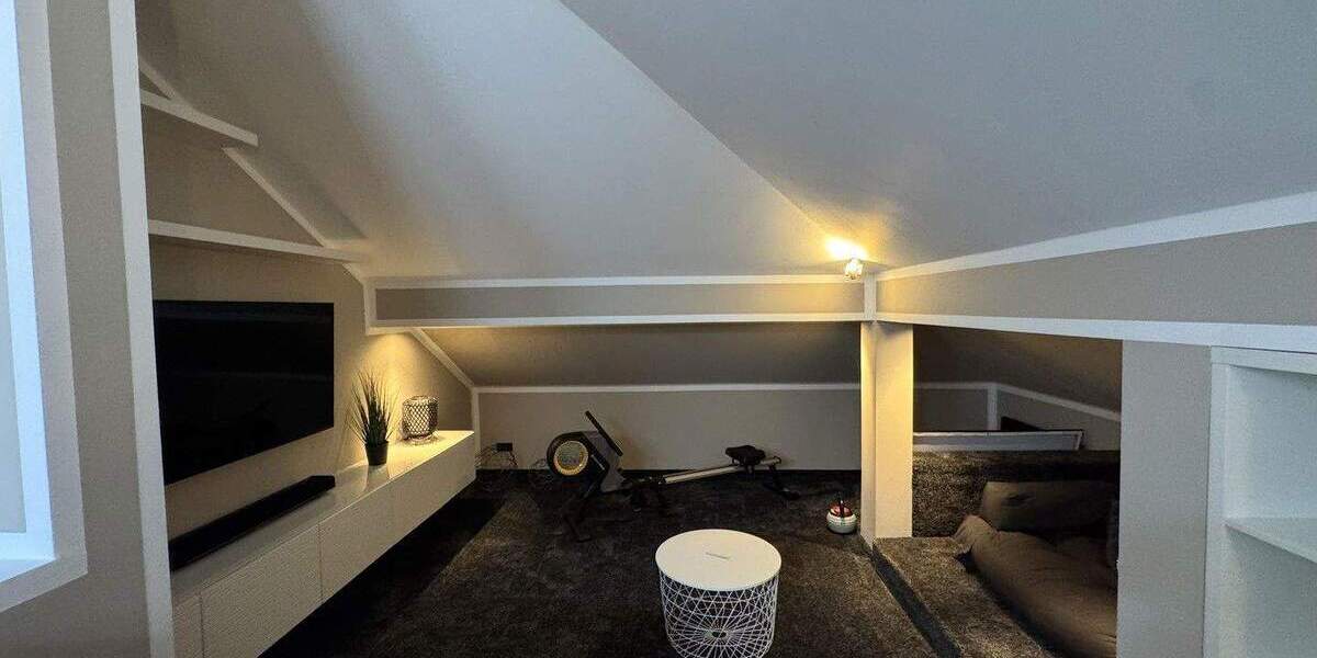 Doppelhaushälfte Rösrath - 7 Zimmer, 240 m&sup2;, 899.000&euro; | Angebot:24534219