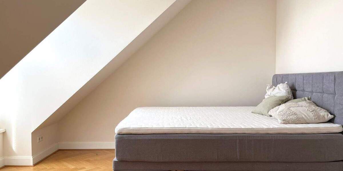 Cecilienallee: Premium-Maisonette mit Rheinblick, Klima, Einbauküche und Tiefgarage 3 zimmer