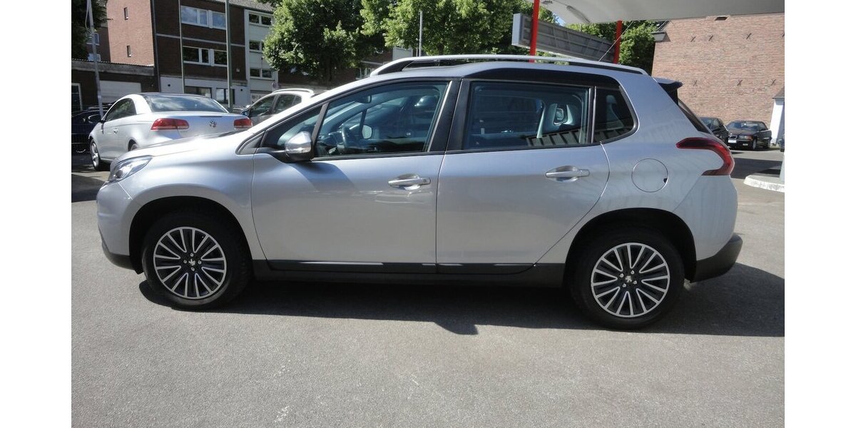 Peugeot 2008 Active 1,2 Klima SHZ PDC Allwetter 60.000 km 8.990 € Neuss 41462