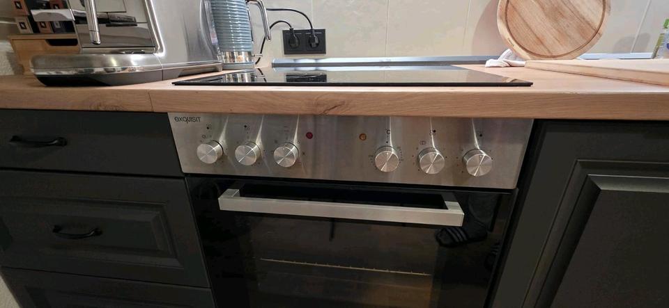 Gemütliche 2-Zimmer-Dachgeschosswohnung in Leverkusen 1 zimmer