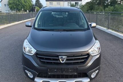 Dacia Lodgy 105.000 km 5.800 &euro; Köln/Poll 51105