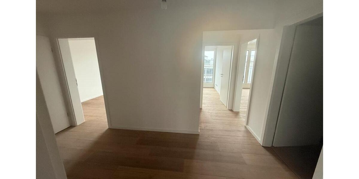 Etagenwohnung Düsseldorf Stadtmitte - 4 Zimmer, 106 m&sup2;, 1.800&euro; | Angebot:25267754