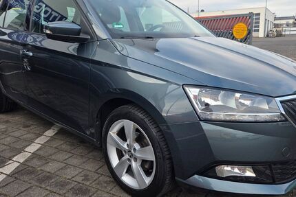 Skoda Fabia 81.000 km 7.950 &euro; Pulheim 50259