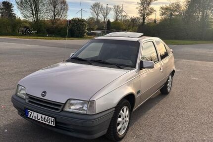 Opel Kadett 92.000 km 3.250 &euro; Grevenbroich 41515
