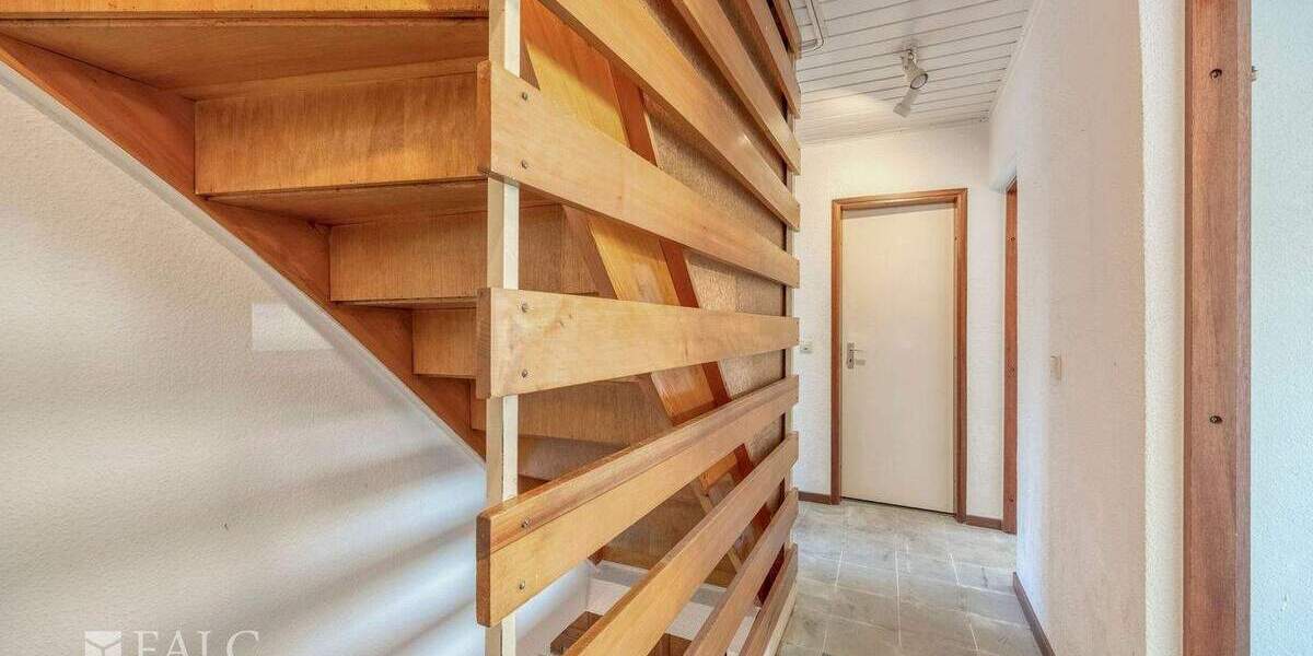 Reihenendhaus mit Garten & Sanierungsfahrplan in Köln-Ossendorf 6 zimmer