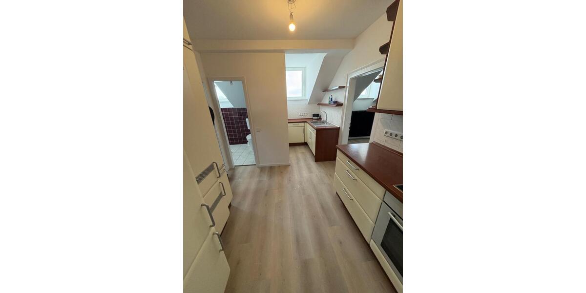 2-Zimmer DG-Wohnung in Jugendstilvilla zentral in Wermelskirchen 2 zimmer