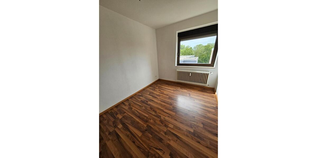 Etagenwohnung Pulheim - 3 Zimmer, 69 m&sup2;, 210.000&euro; | Angebot:27295632