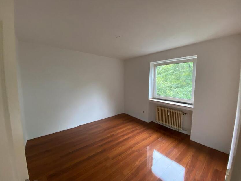 WG Zimmer in Düsseldorf Urdenbach nahe S6 StudentenZimmer