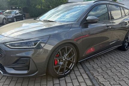 Ford Focus 23.540 km 29.800 &euro; Köln 50767