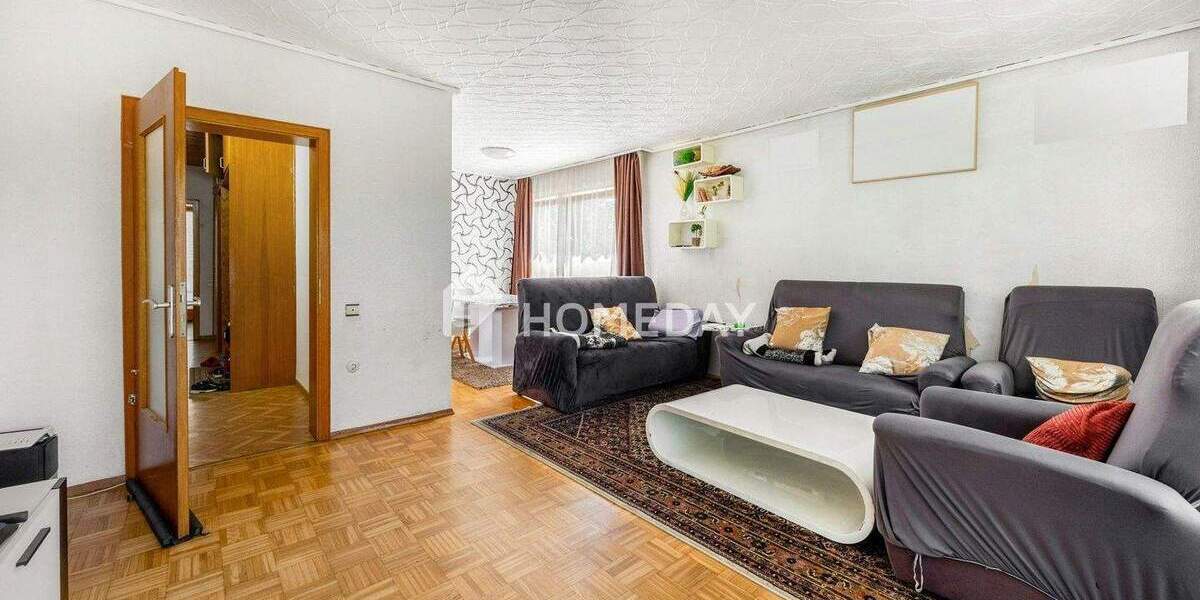 Mehrfamilienhaus mit Garten, Balkon und Raum für bis zu drei Wohnungen 8 zimmer