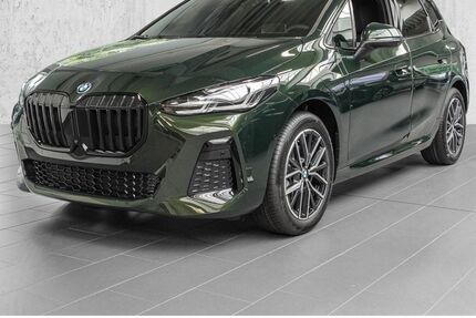 BMW 225 Active Tourer 5.900 km 49.440 € Hilden 40721