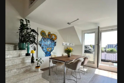 Helle, modernisierte Maisonette-Wohnung in Grevenbroich