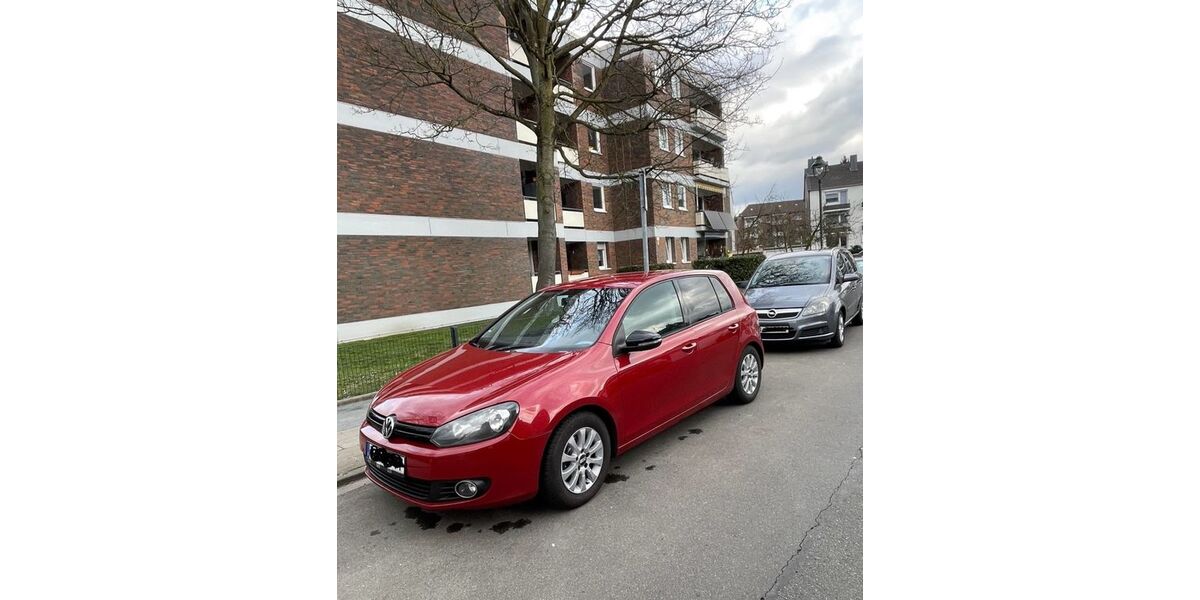 VW Golf 188.000 km 5.000 &euro; Düsseldorf 40589